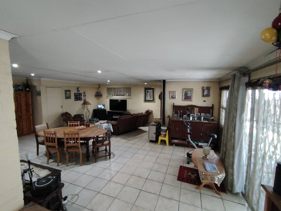 4 Bedroom Property for Sale in Noordhoek Free State